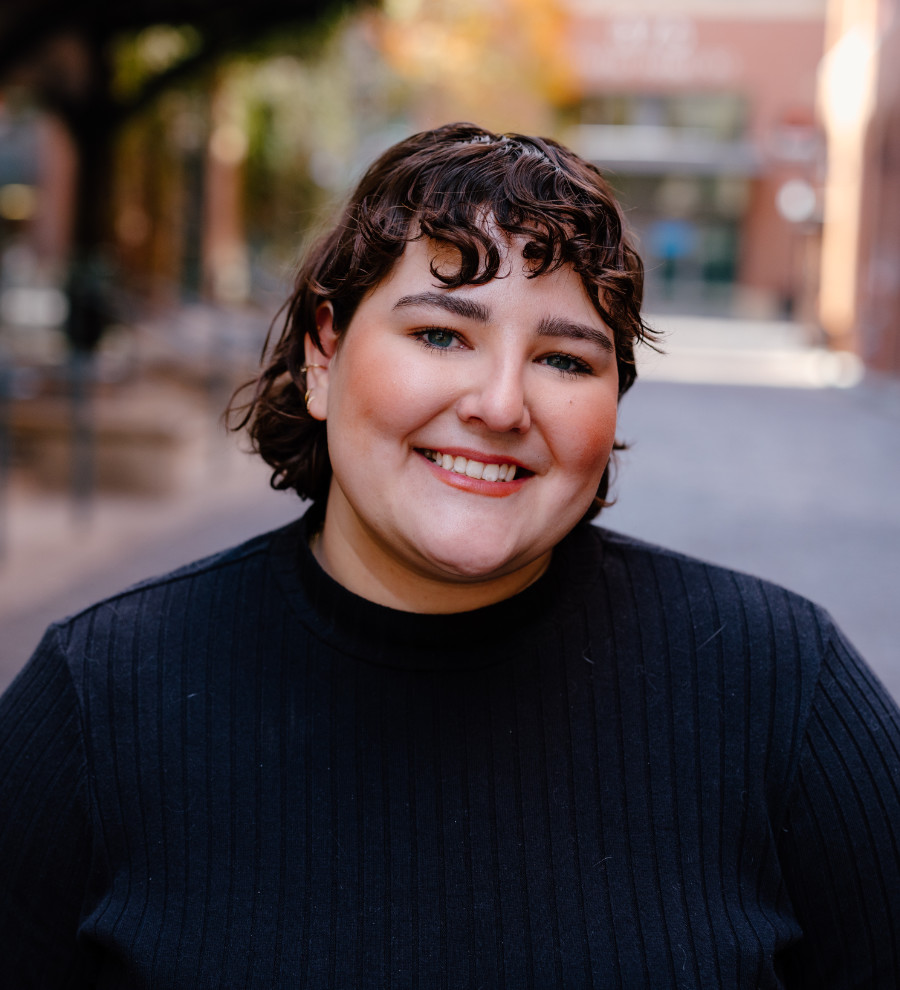 Rachel Foster's Headshot